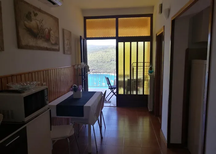 Alma 아파트 라벡