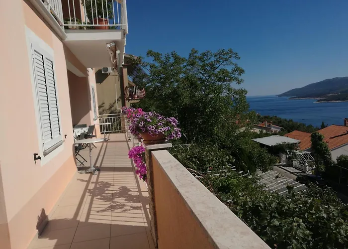 Alma 아파트 라벡