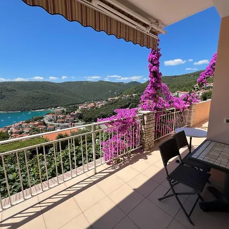 Alma Apartment Rabac