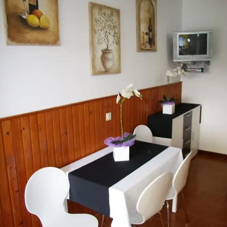 Alma Apartment *