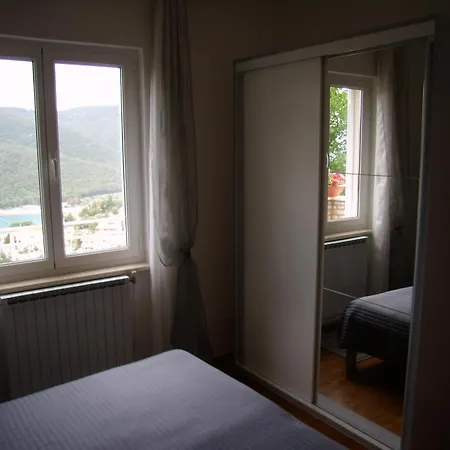 Apartment Alma *